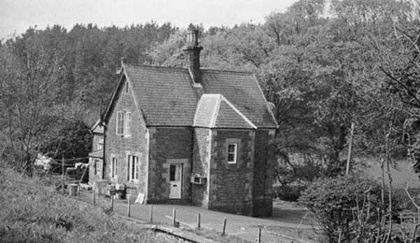 Dovenby Hall private station